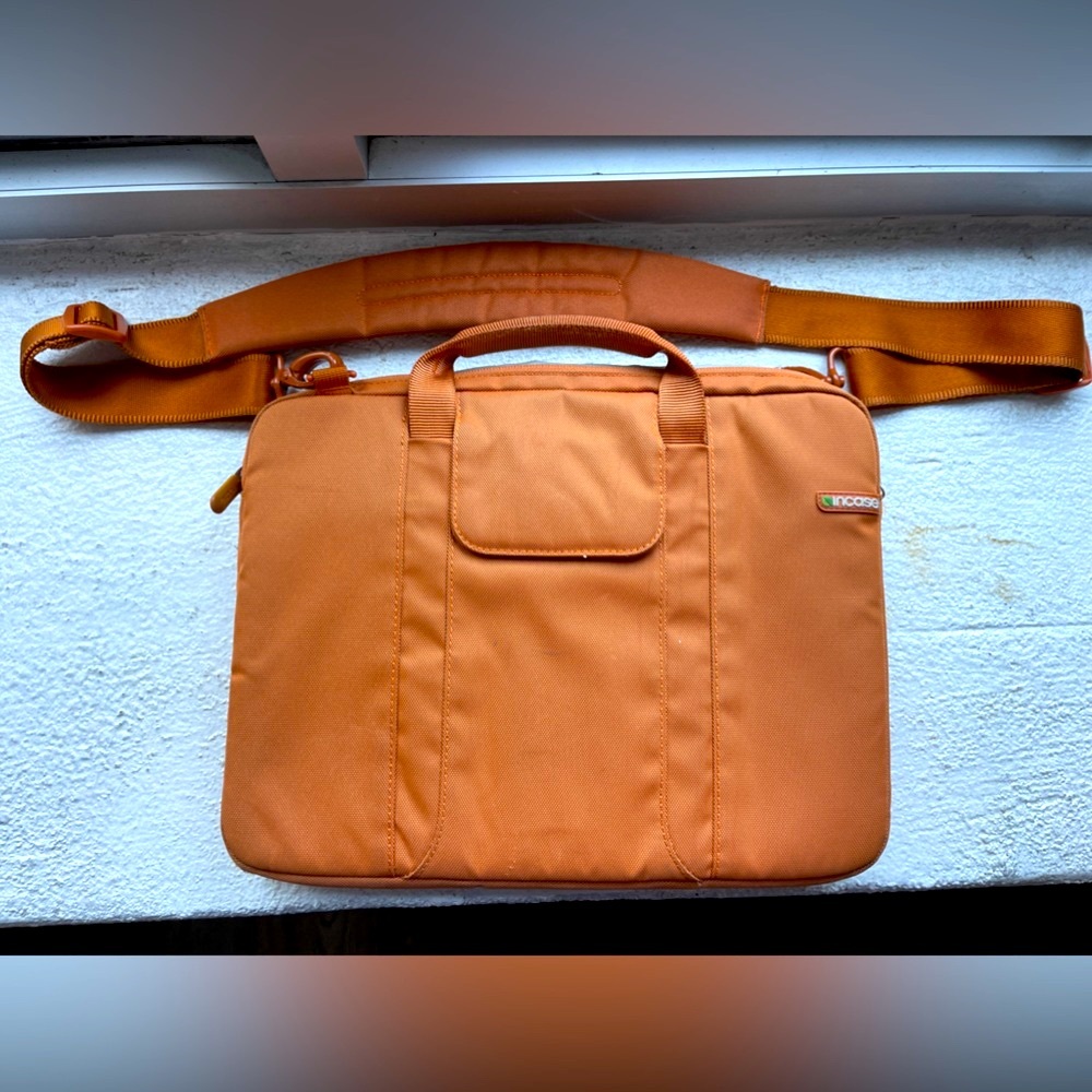 In case- Orange laptop case 15” bag